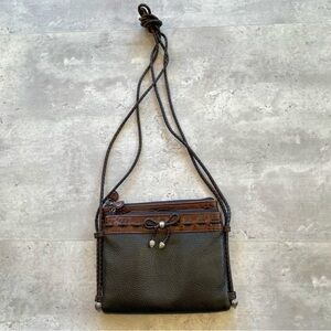 Brighton Vintage Pebbled Leather Crossbody Bag Black and Brown